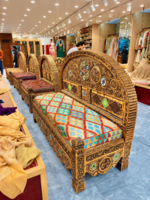 Chiniot Sofa Design Pakistan | Sheesham Sofa Set | Rounaq Art