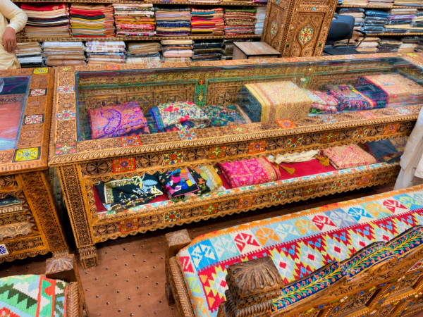 Textile Display Pakistan | Boutique Display Rack | Rounaq Art